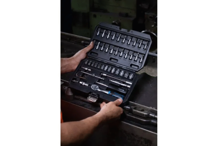 Tool set 46 pcs, CrV steel, ratchet handle 72 T - HT1R216
