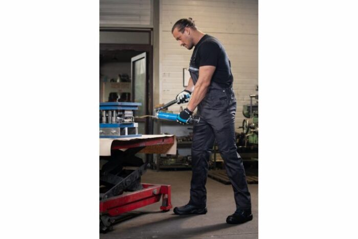 Pistol grip grease gun 600 cm3 - HT8G908